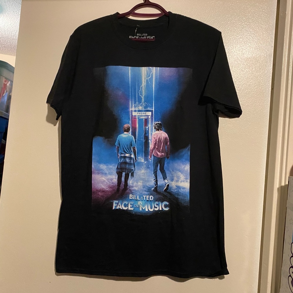 BNWT BILL & TED FACE THE MUSIC T-SHIRT